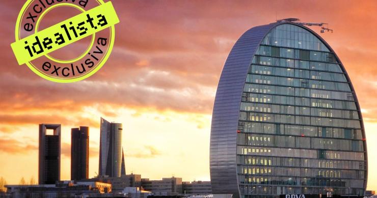 Los fondos Oak Hill, Fortress y AnaCap pujan por un lote de crédito promotor de BBVA 