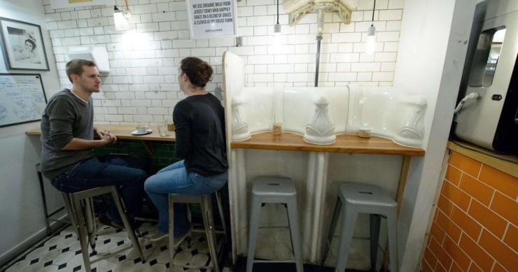 Reforma extrema: de baño público a garito hípster de moda en Londres

