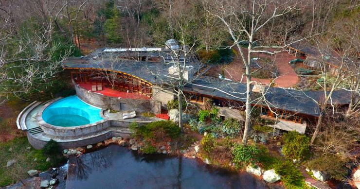 Casas de ensueño: una joya arquitectónica de Frank Lloyd Wright construida sobre una cascada