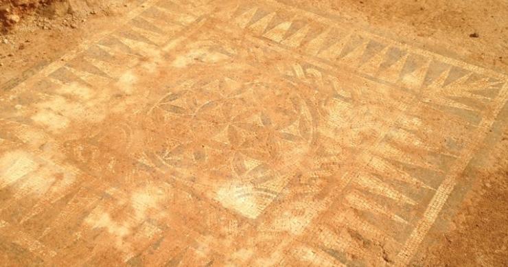Encuentran restos de una casa romana y otras joyas arqueológicas en el centro de Badalona