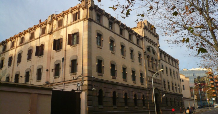 La Modelo cambia presos por niños: parte de los terrenos de la cárcel de Barcelona será una escuela de primaria