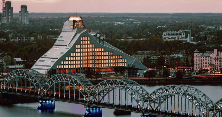 El Castillo de la Luz en Riga, una de las mayores bibliotecas del planeta