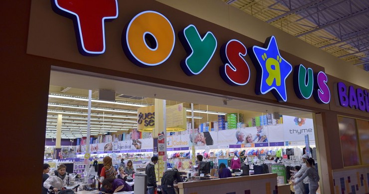 Toys “R” Us se declara en quiebra acosada por el efecto Amazon