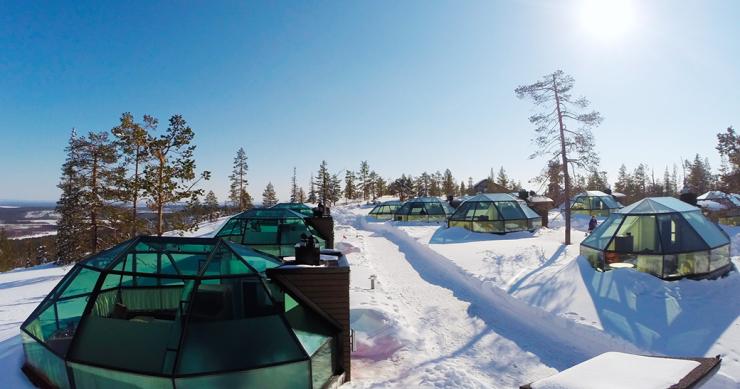 Hoteles con encanto: iglús de cristal para disfrutar de la aurora boreal desde la cama