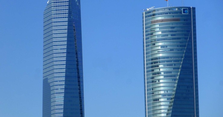 Volkswagen ultima un cambio de sede a la madrileña Torre de Cristal