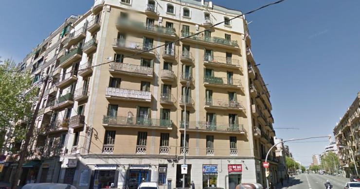El Ayuntamiento de Barcelona detiene la rehabilitación de una finca de L'Eixample