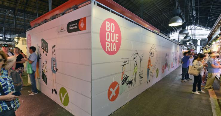 El Ayuntamiento de Barcelona inicia derribos de paradas de la Boqueria para ensanchar los espacios