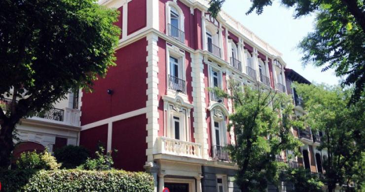 Axiare firma su primera desinversión: vende un edificio en Madrid por el doble de lo que le costó