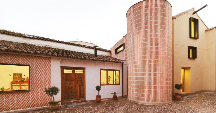 Mejor reciclar que demoler: de pajar en ruinas a espectacular casa rural en Toledo