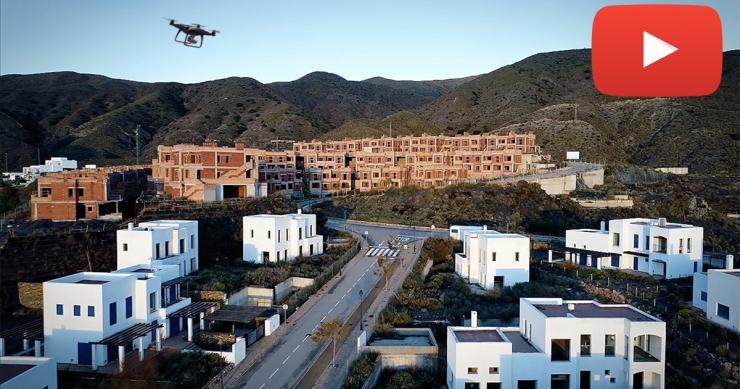 Las casas abandonadas en España, protagonistas del primer premio internacional de fotografía en dron