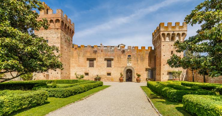 A la venta el Castillo de Oliveto en Toscana, diseñado por Brunelleschi