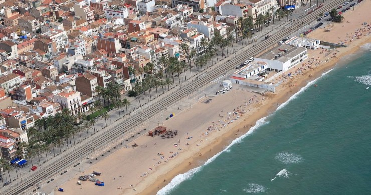 Playa Platja dels Pescadors, Badalona, Barcelona / Fuente: mapama.gob.es