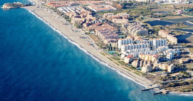 Playa La Charca, Salobreña, Granada / Fuente: mapama.gob.es