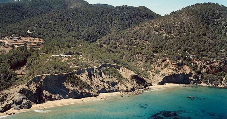 Playa Cala de S'Aigua Blanca, Santa Eulalia del Río, Ibiza / Fuente: mapama.gob.es