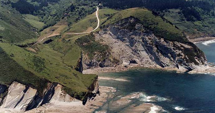 Playa Mendata, Deba, Guipúzcoa / Fuente: mapama.gob.es