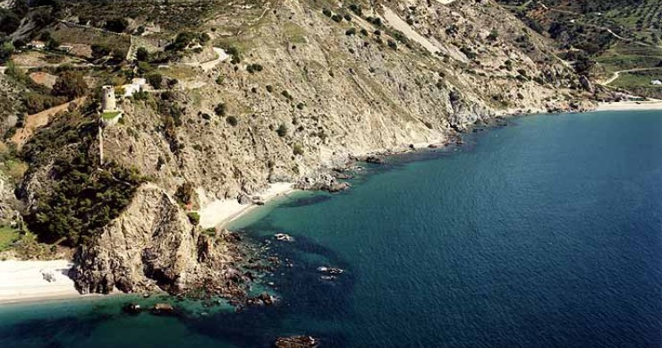 Playa Cala del Pino, Nerja, Málaga / Fuente: mapama.gob.es