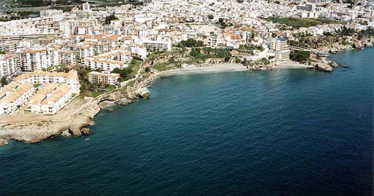 Playa La Caletilla, Nerja, Málaga / Fuente: mapama.gob.es