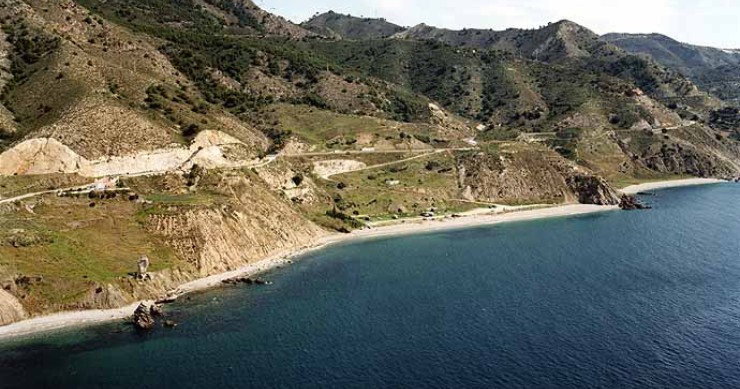 Playa Las Alberquillas, Nerja, Málaga / Fuente: mapama.gob.es