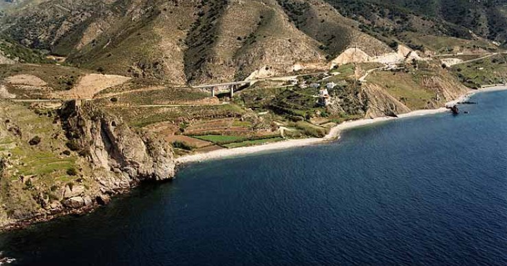 Playa Molino de Papel, Nerja, Málaga / Fuente: mapama.gob.es