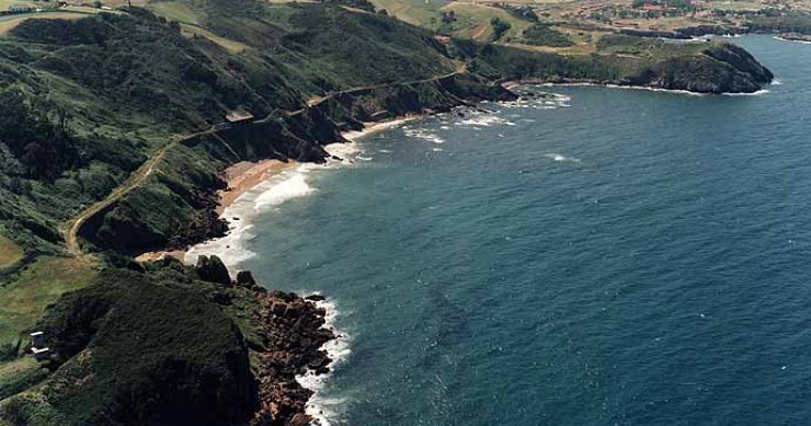 Playa Tranqueru, Carreño, Asturias / Fuente: mapama.gob.es
