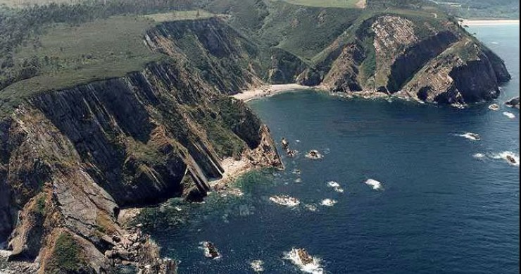 Playa Las Rubias, Cudillero, Asturias / Fuente: mapama.gob.es
