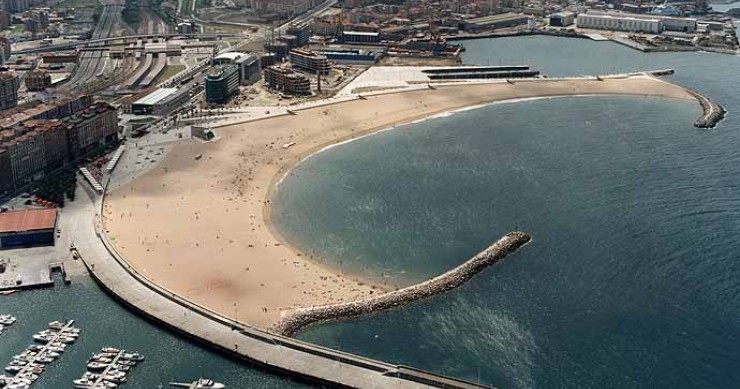 Playa Poniente, Gijón, Asturias / Fuente: mapama.gob.es