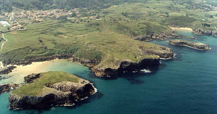 Playa Portiellu de Cué, Llanes, Asturias / Fuente: mapama.gob.es