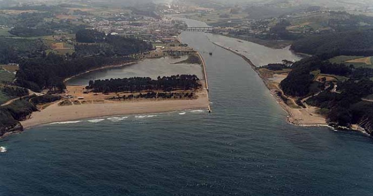 Playa Navia, Navia, Asturias / Fuente: mapama.gob.es