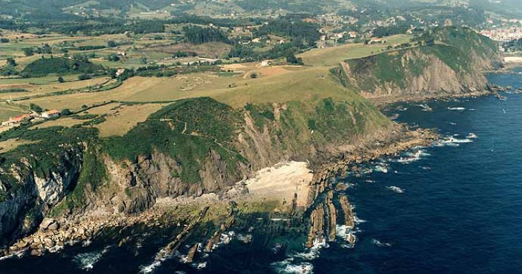Playa Arra, Ribadesella, Asturias / Fuente: mapama.gob.es
