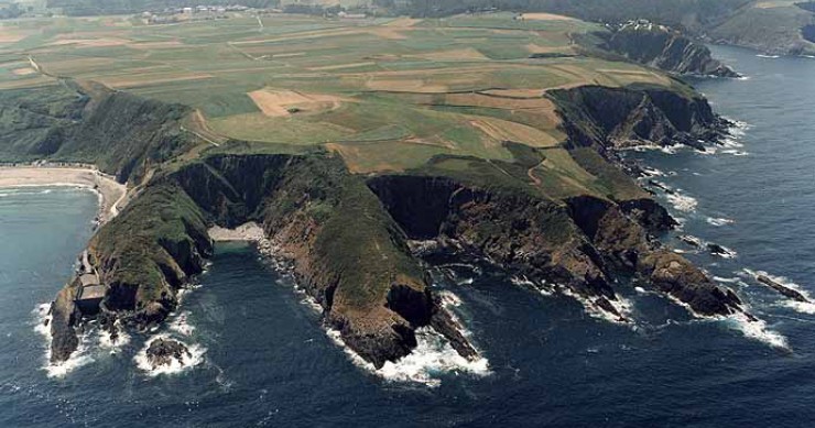 Playa Castiel, Valdés, Asturias / Fuente: mapama.gob.es
