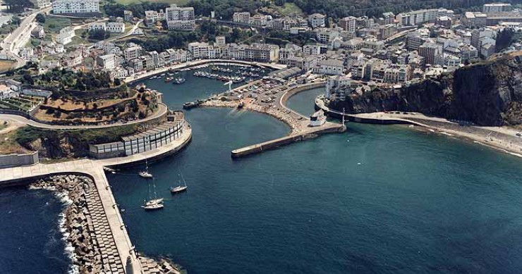 Playa Primera y Segunda de Luarca, Valdés, Asturias / Fuente: mapama.gob.es