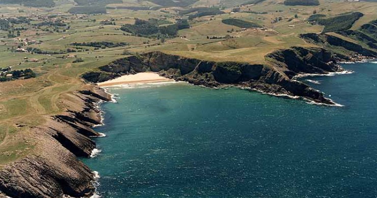 Playa Antuerta, Bareyo, Cantabria / Fuente: mapama.gob.es