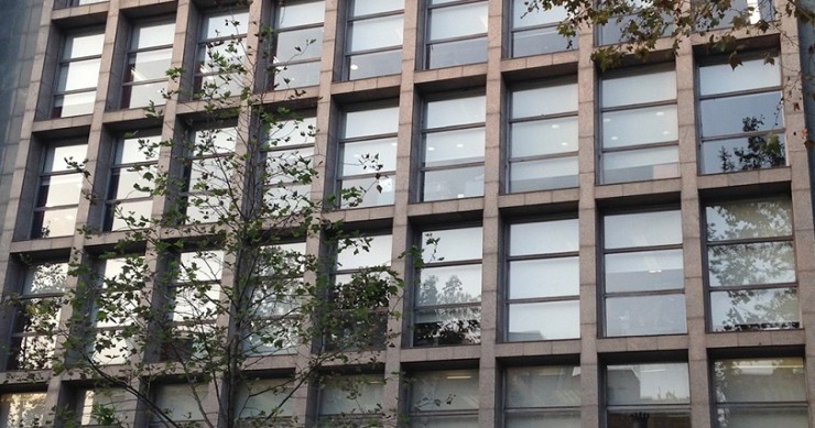 Hines da nueva vida a la antigua sede de Popular en Barcelona: alquila espacios a IWG