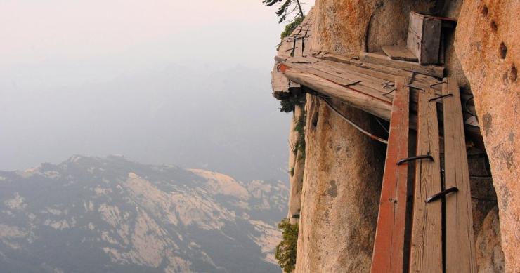 Las 9 escaleras más peligrosas del planeta