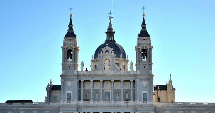 La Iglesia invierte en inmobiliario: destina 357 millones al ladrillo español desde 2012