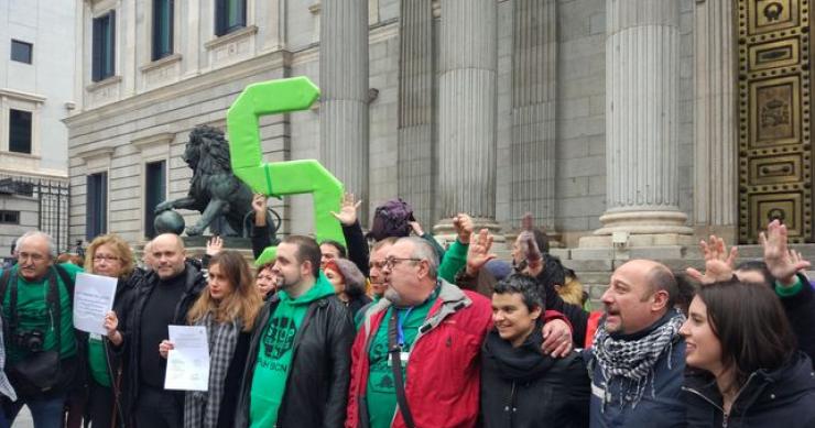 PAH: "Hay que utilizar temporalmente las viviendas vacías como pisos sociales para frenar la especulación"