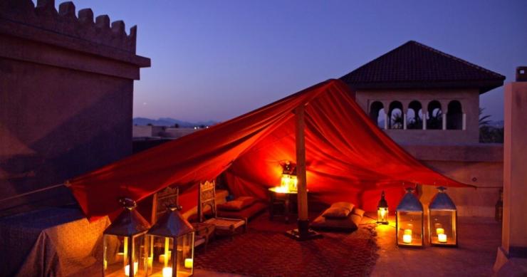 El espectacular hotel de lujo que se parece a la Alhambra de Granada
