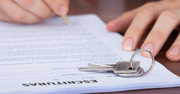 Por qué valor escriturar y tributar cuando se compra o hereda una vivienda