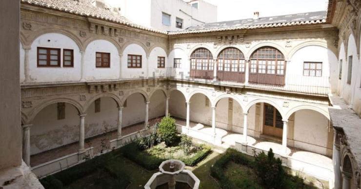 Este espectacular convento granadino del S.XVI declarado monumento histórico está a la venta por 1 millón