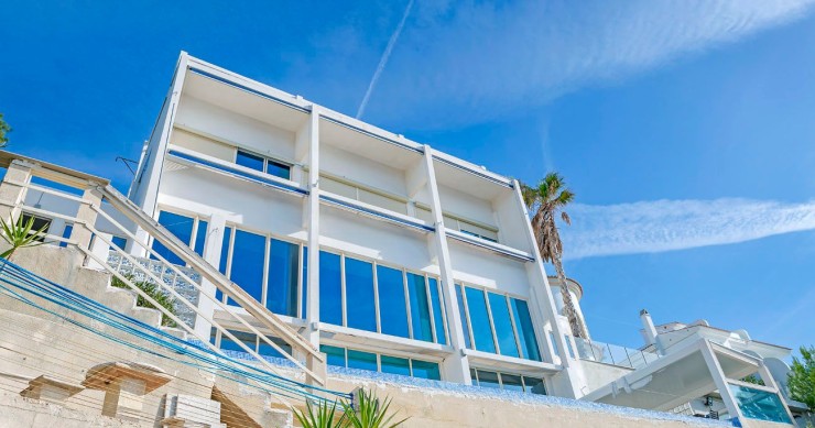Denne smukke spanske villa er fuld af lys Luksus villa på Mallorca med havudsigt