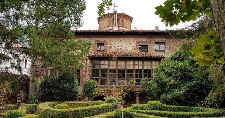 Una espectacular casa nobiliaria en La Rioja a la venta por 2 millones y con capilla incluida
