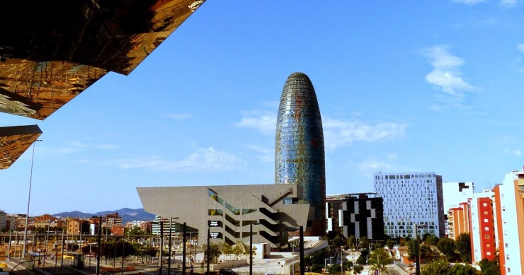 Tres razones por las que el gigante Merlin no venderá (de momento) Torre Glòries de Barcelona