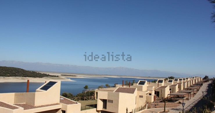 Así es la urbanización de lujo de Valdecañas que será derribada