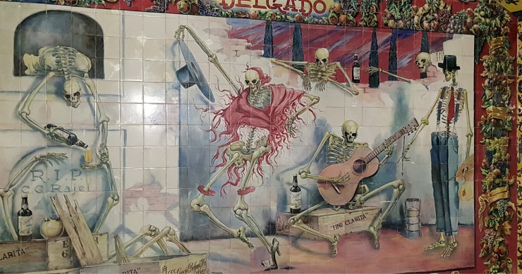 Un local en el centro de Madrid con más de 100 años de historia y tesoros en sus paredes, a la venta en idealista