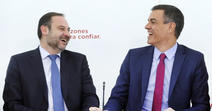 José Luis Ábalos, Minister für Entwicklung, und Pedro Sánchez, spanischer Mnisterpräsident / Gtres