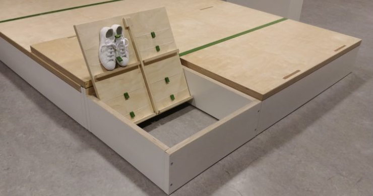 Tener los muebles bajo el suelo es una gran idea para que el espacio no te falte en casa