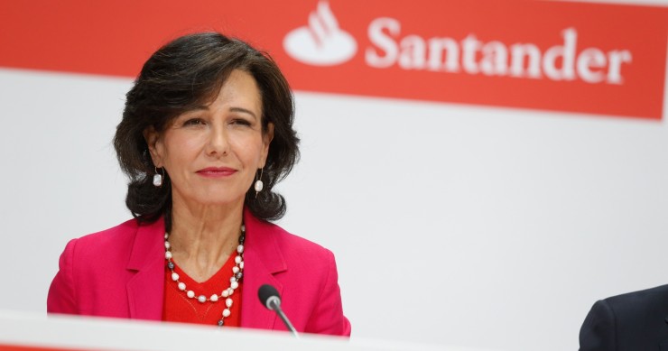 Ana Botín, presidente do Banco Santander, que oferece produtos especializados para estrangeiros em Espanha / Gtres