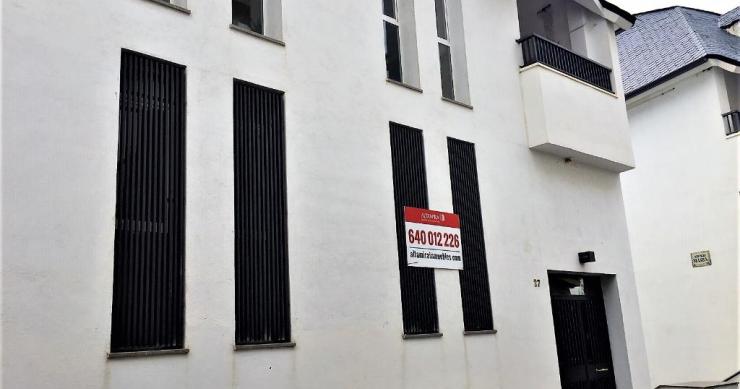 Altamira se une a las rebajas inmobiliarias con 1.700 viviendas de Sareb con descuentos de hasta un 30%