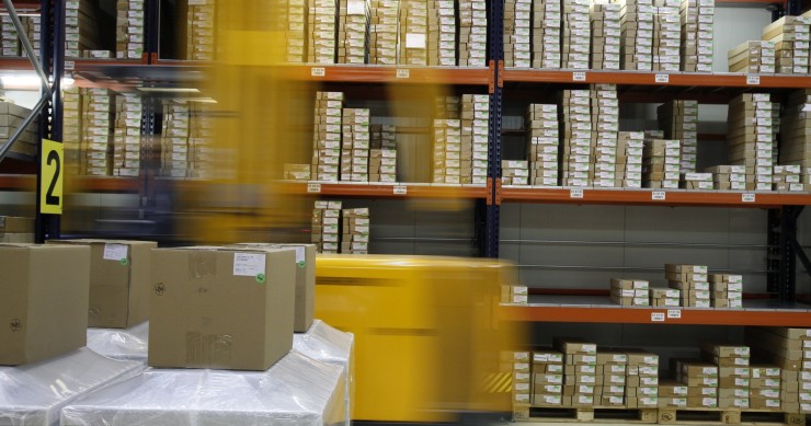 Frenazo del sector logístico: la contratación y la inversión se desploman más de un 30% hasta junio