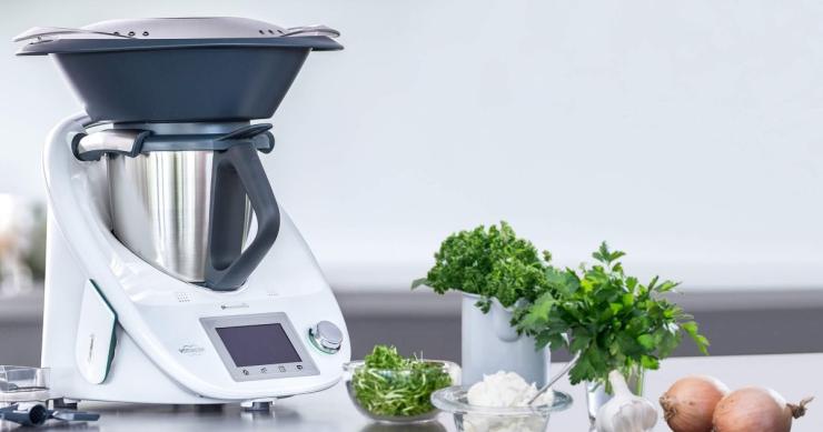 Thermomix lleva sus robots de cocina a pie de calle y abre una tienda en Bilbao